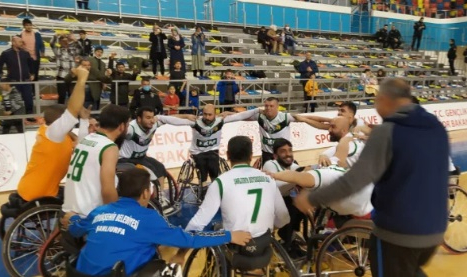 Büyükşehir engelliler galip geldi