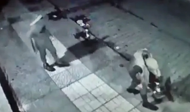 Şanlıurfa'da hırsızlar kaldırım dubalarına dadandı!