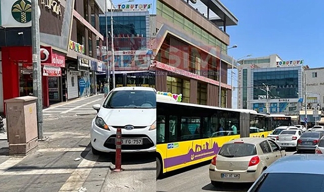 Kaldırıma park edilin araç trafiği altüst etti!