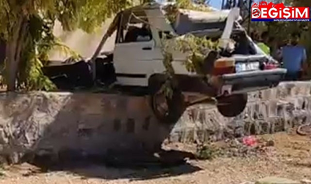 Şanlıurfa'da araç mezarlığa uçtu! 4 yaralı